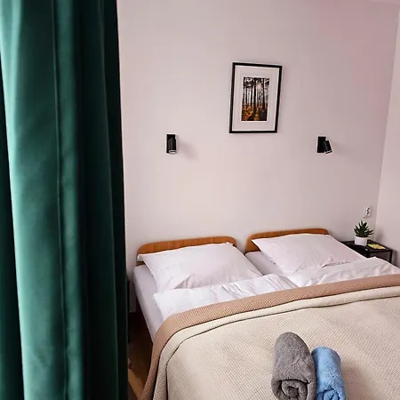 Szum I * 斯克拉斯卡波伦巴